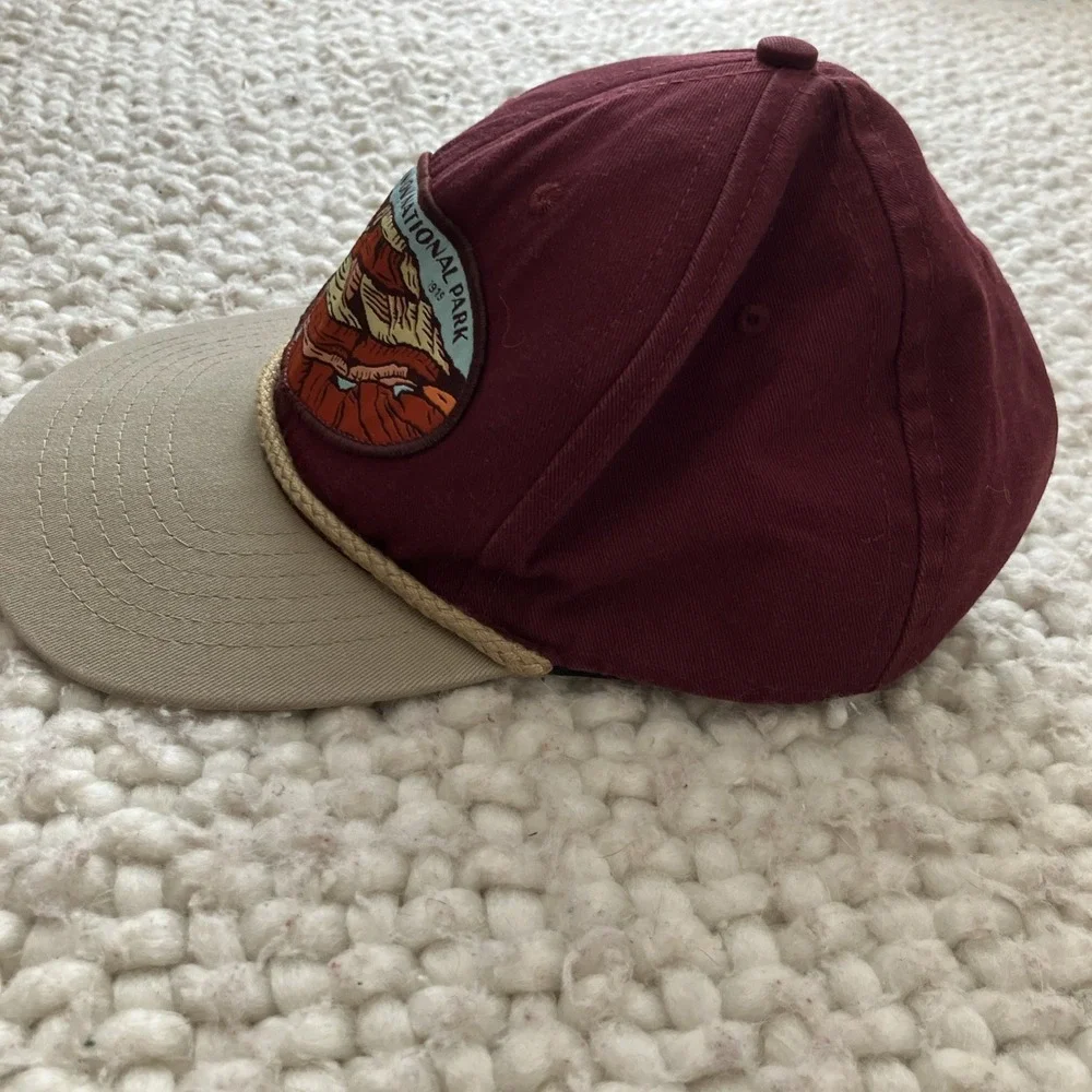 Sendero Provisions Co. Hat Cap Adult Red Snapback‎ Roped Rio Grande River